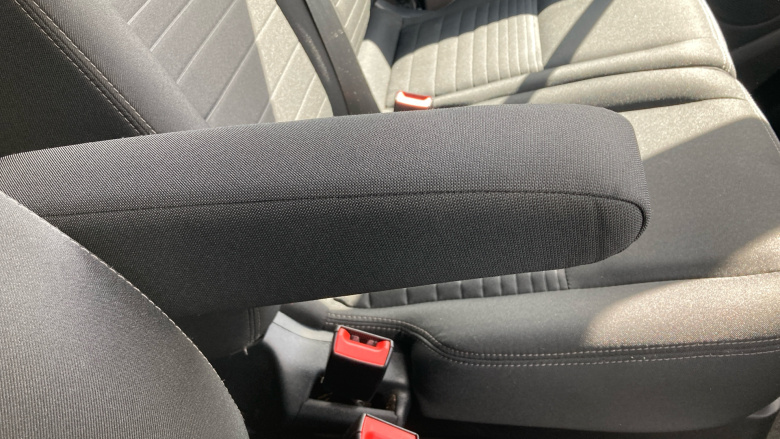 Ford Transit Custom 320 L1 Diesel Fwd 2.0 EcoBlue 170ps Low Roof D/Cab Limited Van Auto